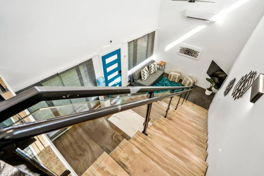 Quantum Tiny Loft At East End Revitalized Х'юстон Екстер'єр фото
